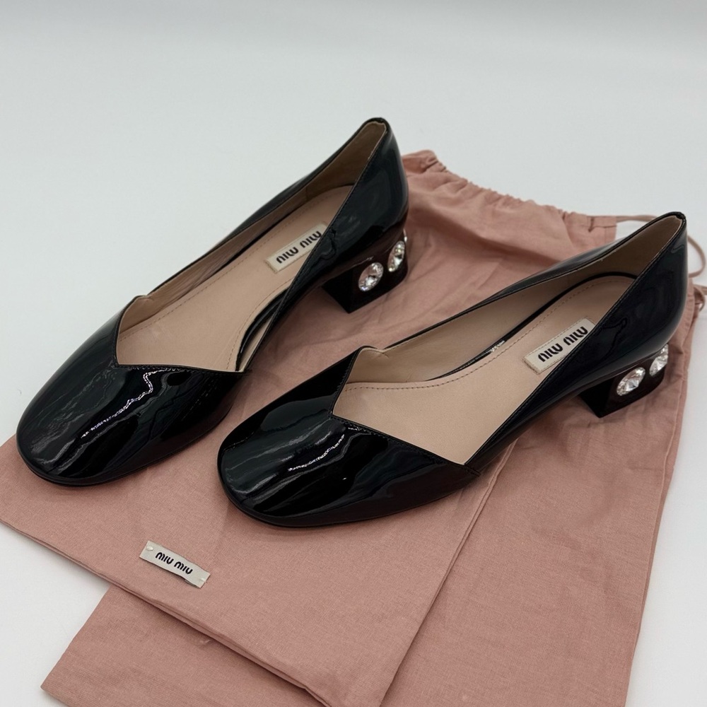 Authentic NEW Black patent leather pumps with crystals